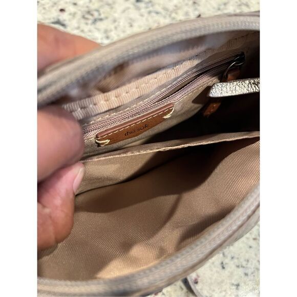 The Sak De Young Leather Camera Bag - Picture 7 of 8